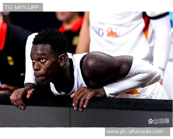 格莱姆斯三分雨倾城全场24分助球队锁定胜局