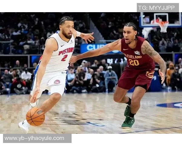 骑士客场表现出色上半场四人得分上双领先活塞22分