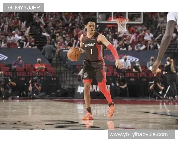 安芬尼西蒙斯半场表现惊艳8中6三分5中3独揽16分助球队领先