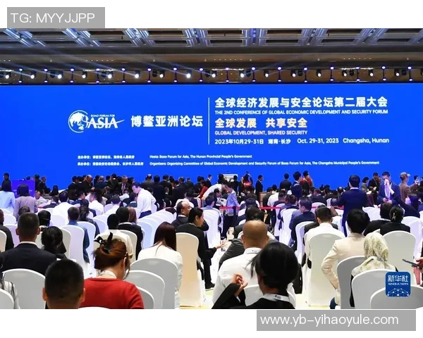 麦丹强调防守团结的重要性呼吁全队加强沟通与共识形成