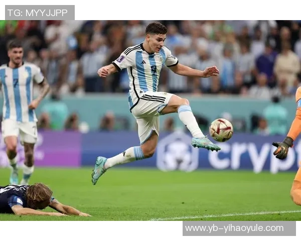 阿尔瓦雷斯2025年联赛19球成南美球员之最引发关注